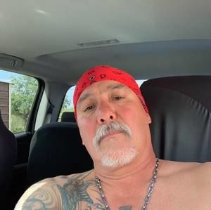 Meet your Posher, Noe